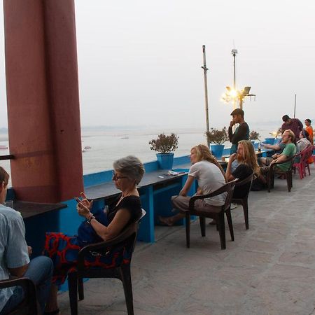 Vishnu Rest House Варанаси Екстериор снимка